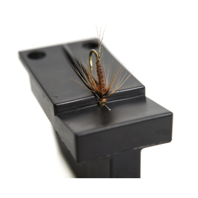 Magnetic tippet threader